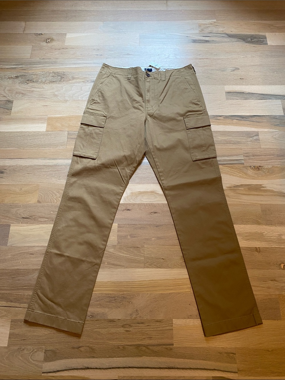 J. Crew Men's Cargo Pants in Khaki/Tan